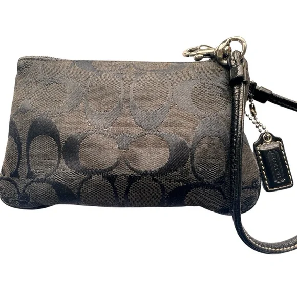 Coach Wristlet - Picture 5 of 7